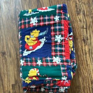 Vintage (circa 1998) flannel Winnie the Pooh comforter••Twin